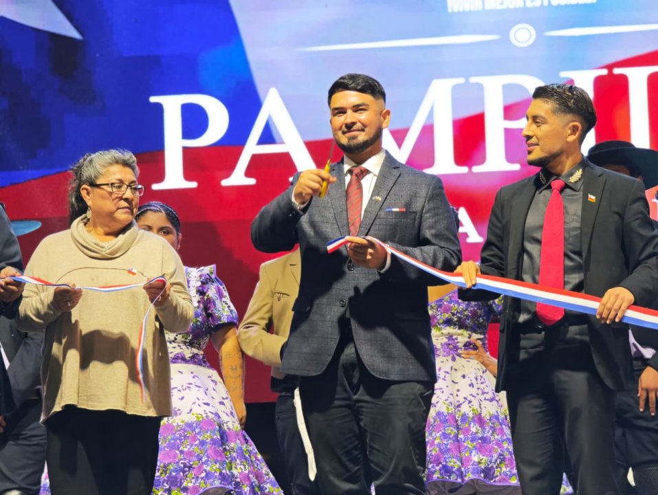 /alcalde-cristobal-zuniga-dio-el-vamos-a-la-pampilla-de-fiestas-patrias-en