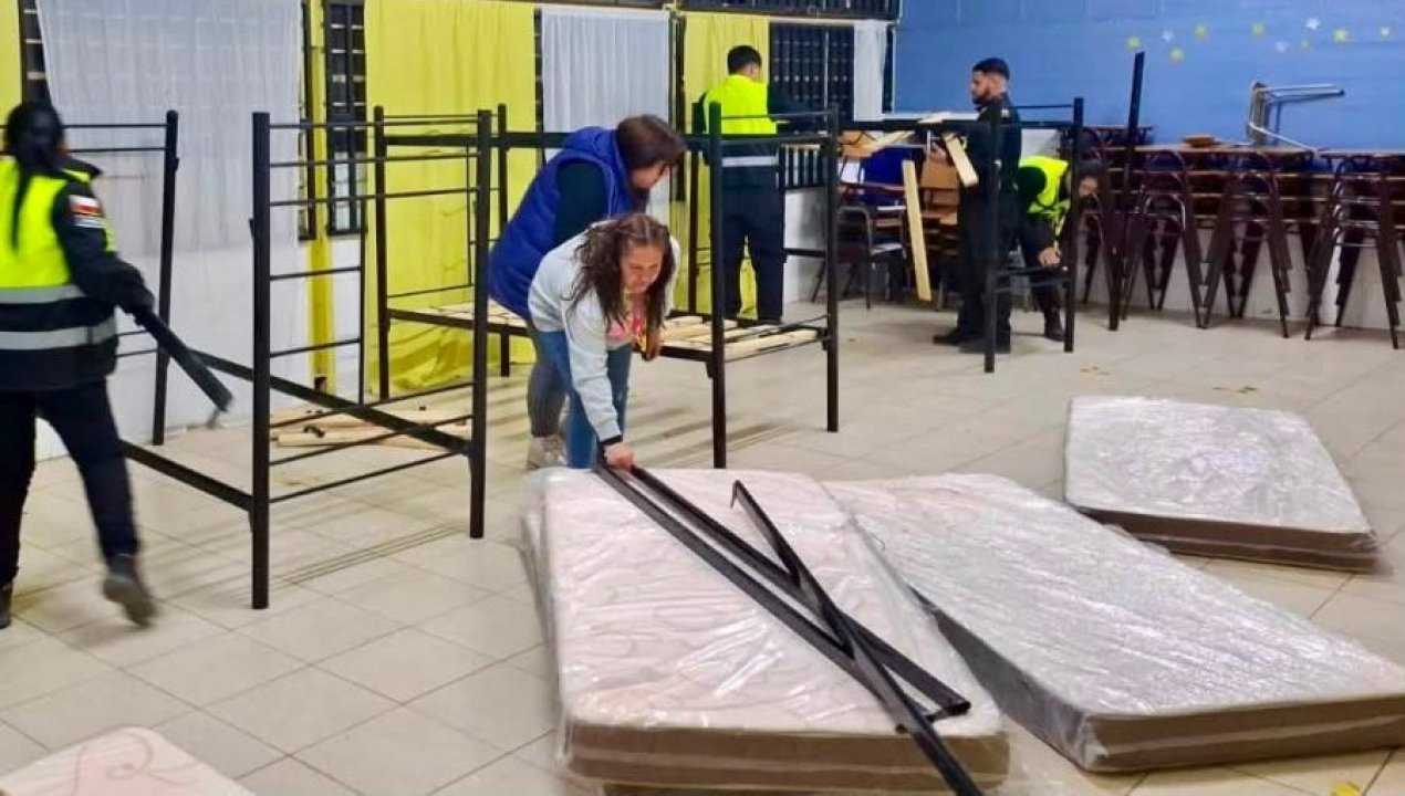 /municipalidad-de-tierra-amarilla-habilita-preventivamente-albergues-en