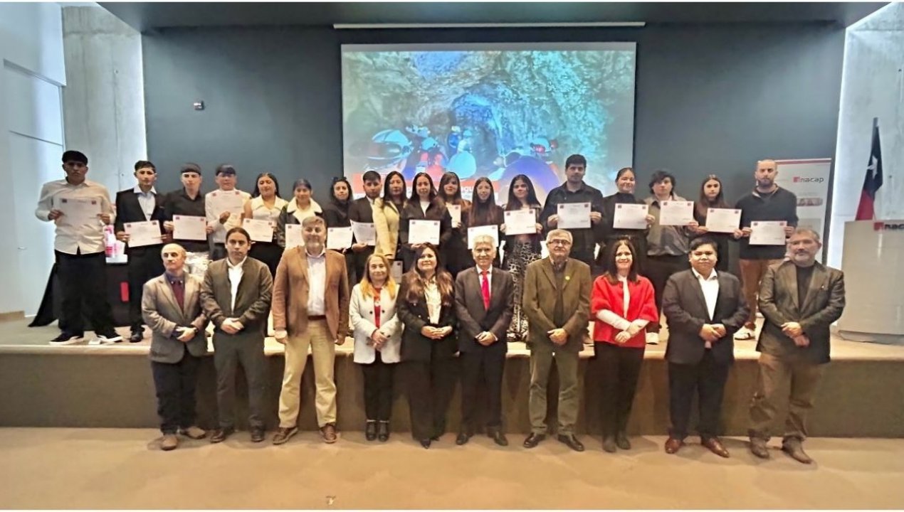 /local/pequenos-mineros-y-estudiantes-se-certifican-en-seguridad-minera-en