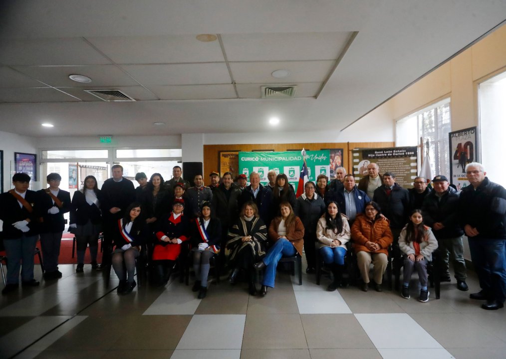 /curico-realizo-ceremonia-de-efemerides-de-agosto