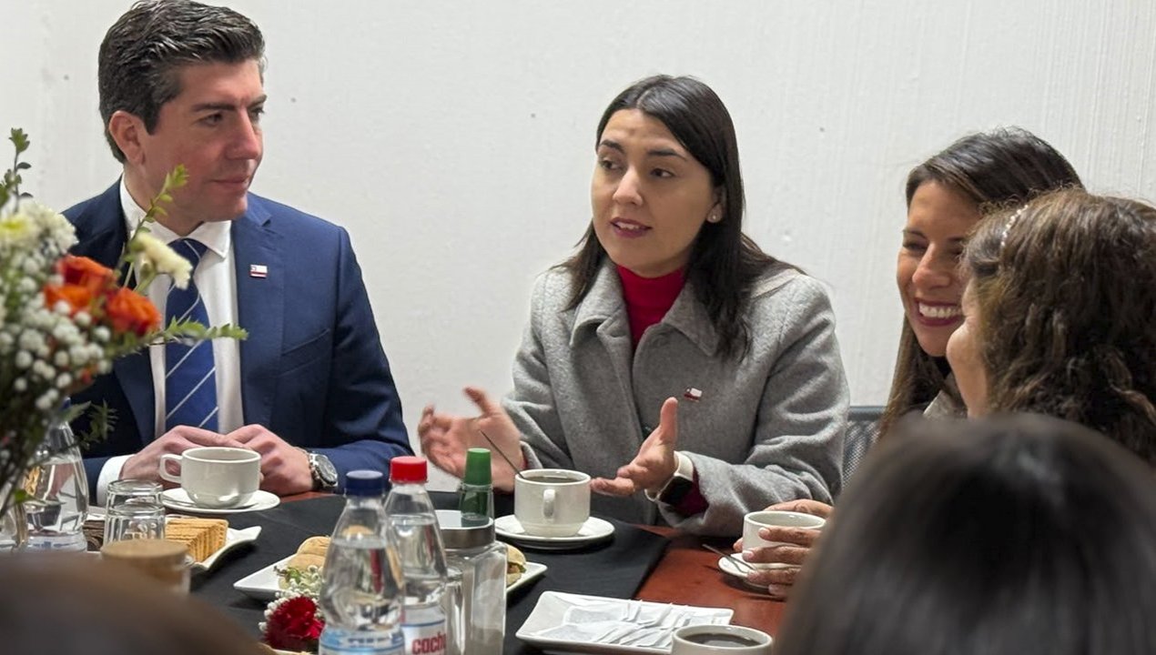 /ministra-de-la-mujer-visita-la-provincia-de-melipilla