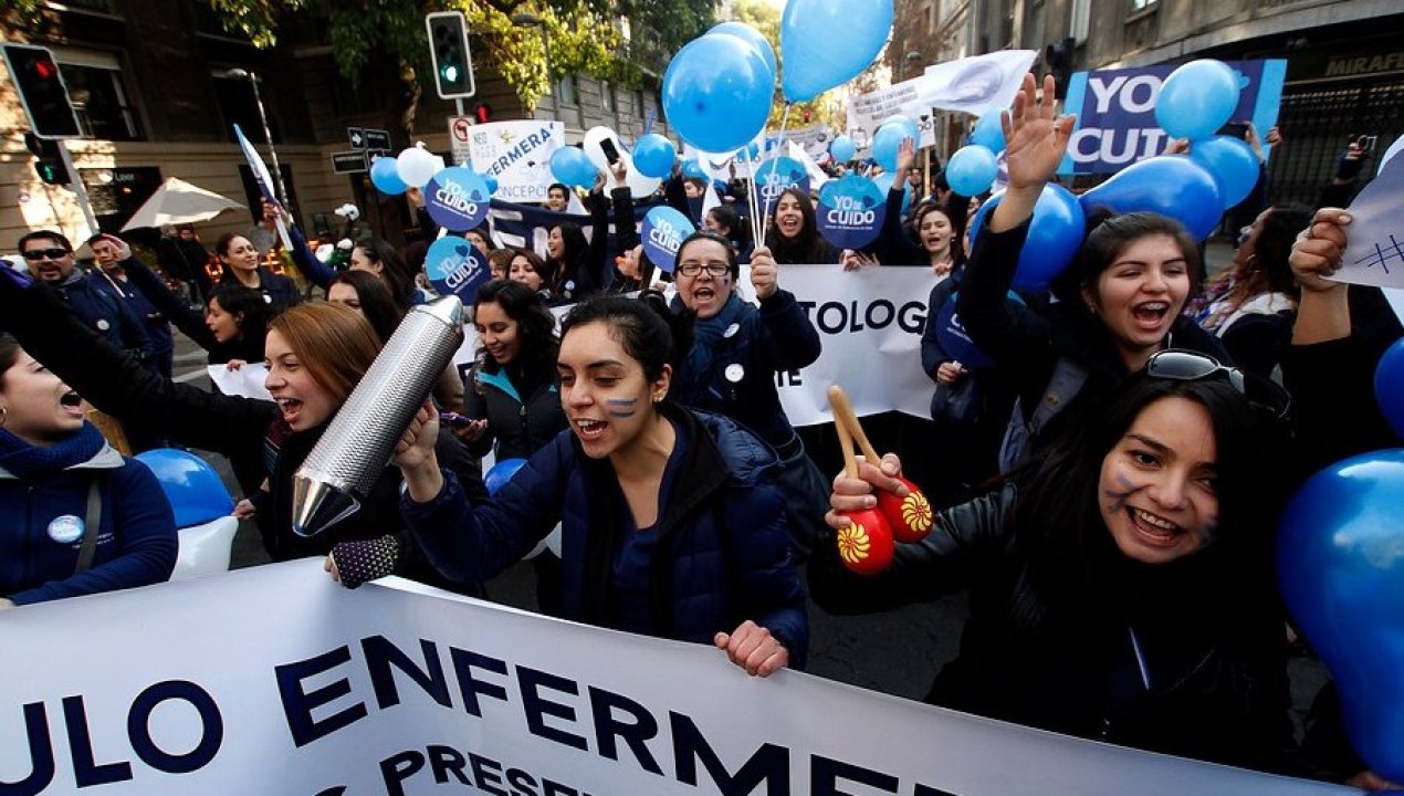 /actualidad/politica/elecciones/el-colegio-de-enfermeras-de-chile-en-contra-de-los-dichos-de-kaiser