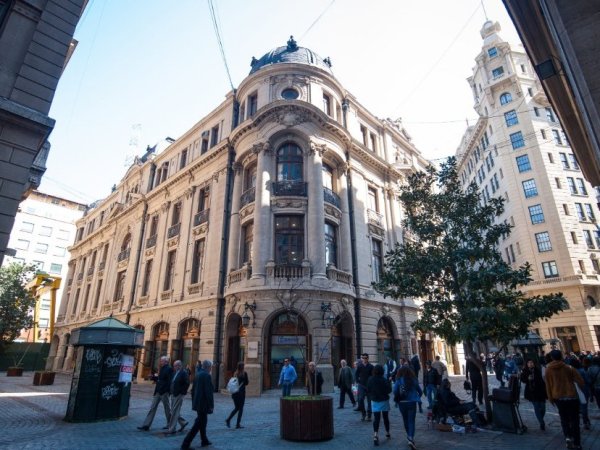 Histórico récord: Bolsa de Santiago supera por primera vez los 10.000 puntos