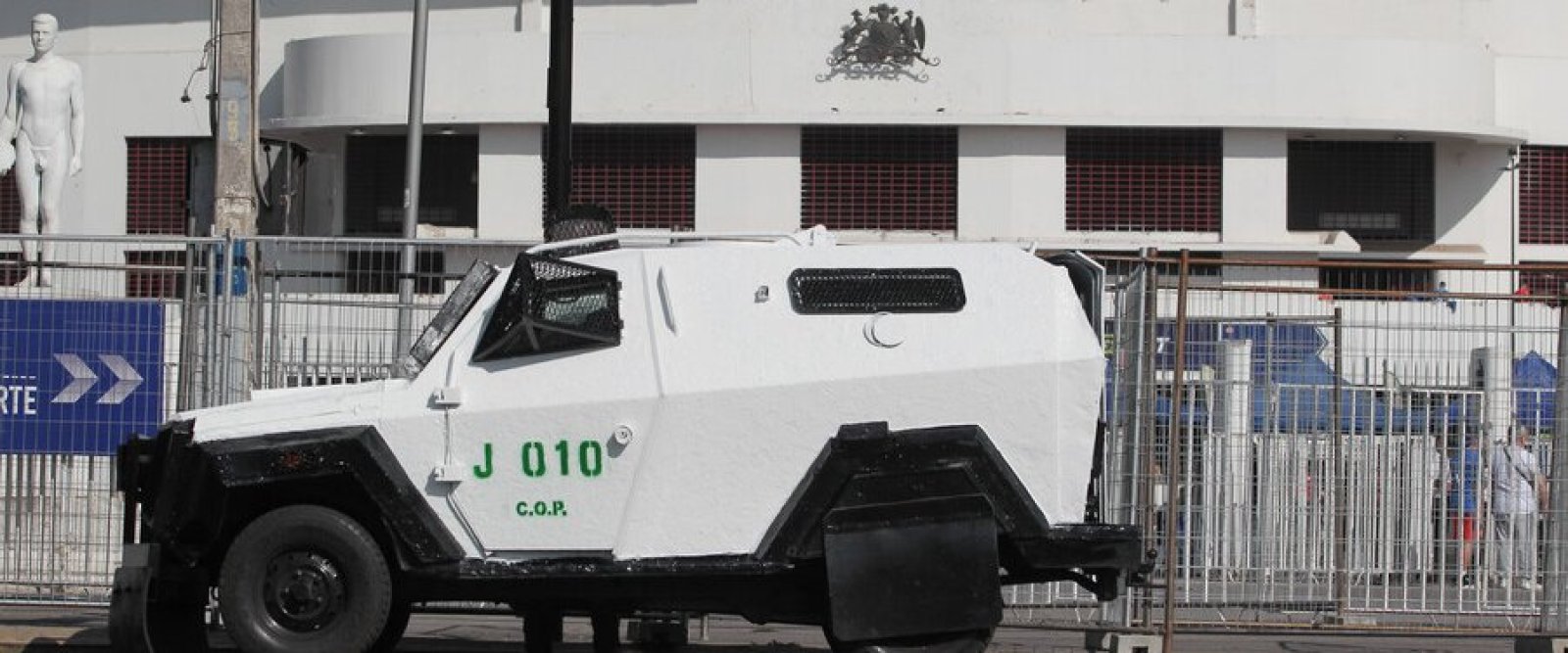 Futura ministra de Seguridad propone que nuevo sistema de identificación en estadios podría expandirse a nivel nacional