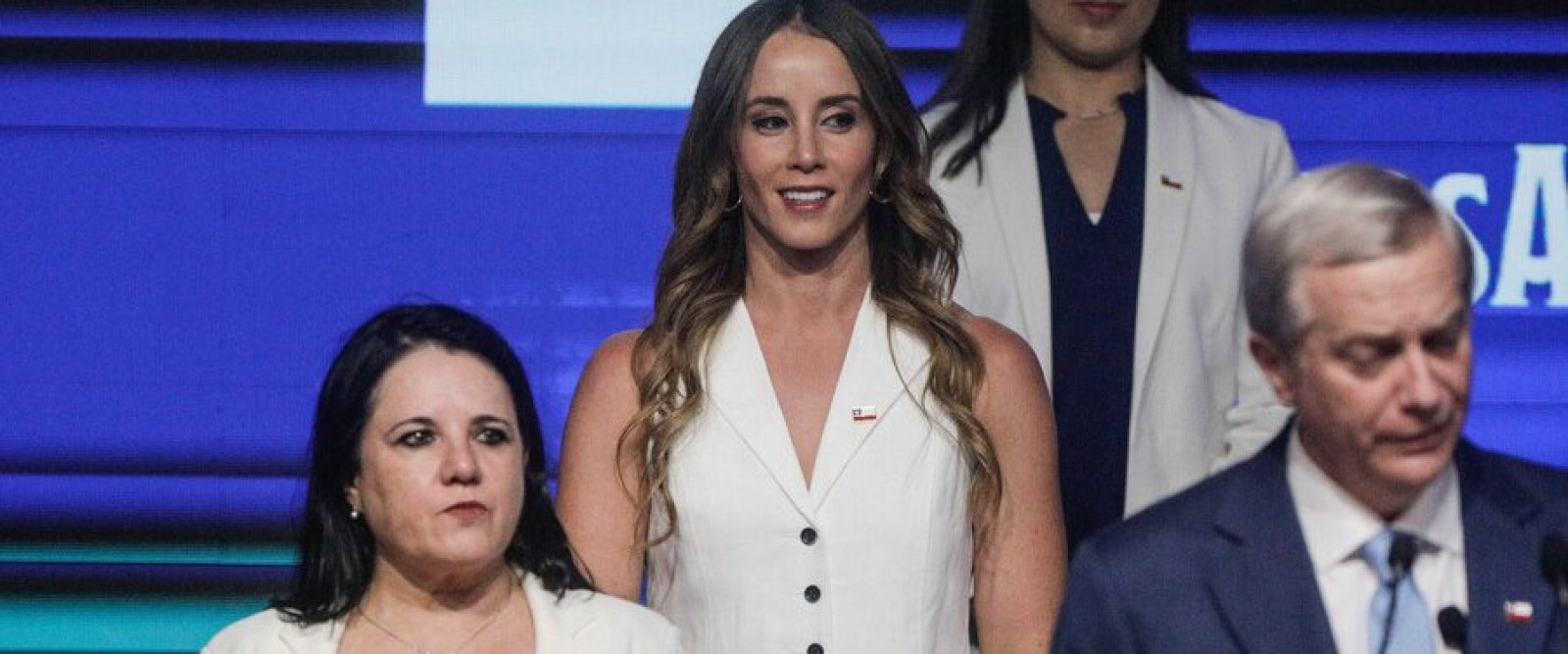 Asesor de ministra figura en lista de funcionarios públicos que viajaron con licencia médica